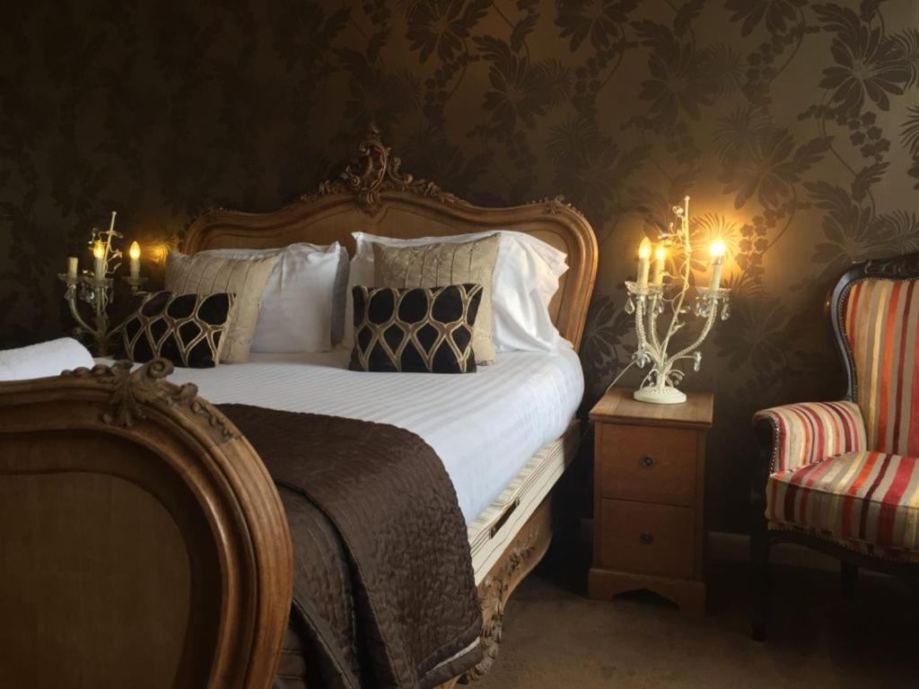 The Angel Inn Hotel เพอร์ชอร์ ภายนอก รูปภาพ