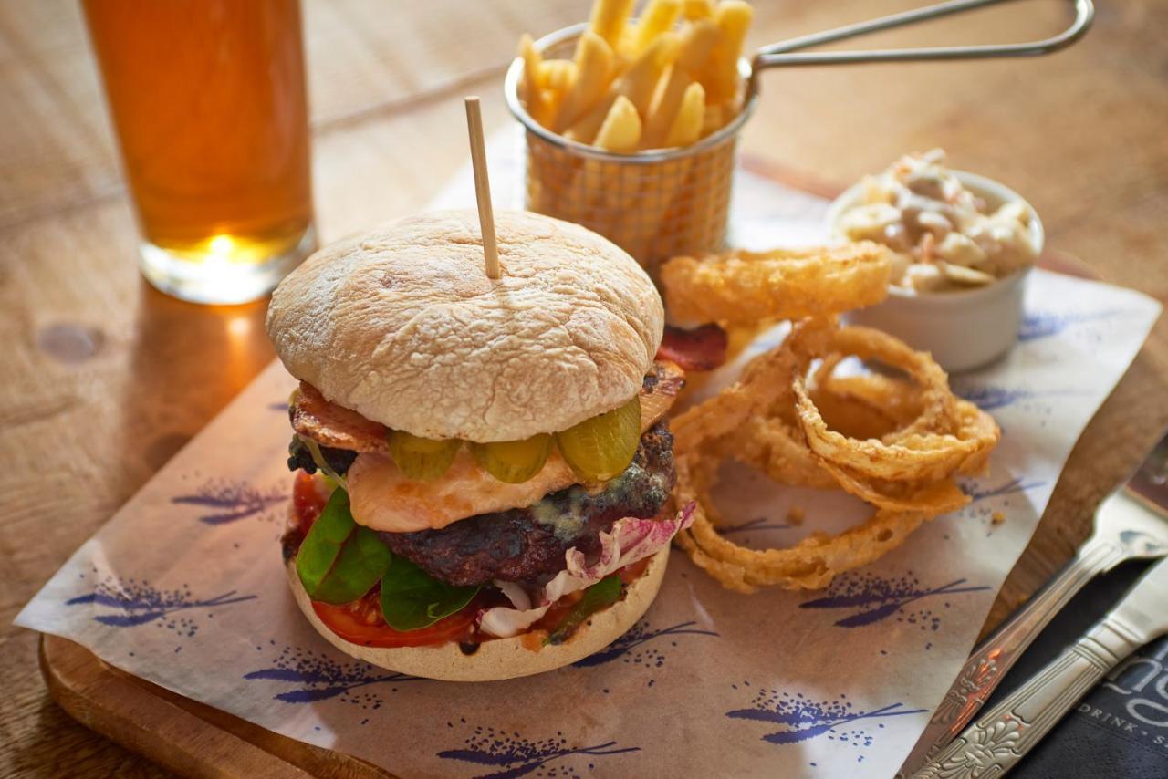 The Angel Inn Hotel เพอร์ชอร์ ภายนอก รูปภาพ