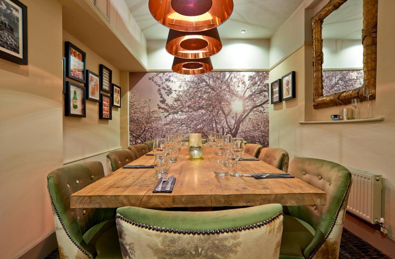 The Angel Inn Hotel เพอร์ชอร์ ภายนอก รูปภาพ